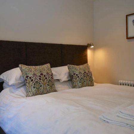 Carew Inn Dış mekan fotoğraf