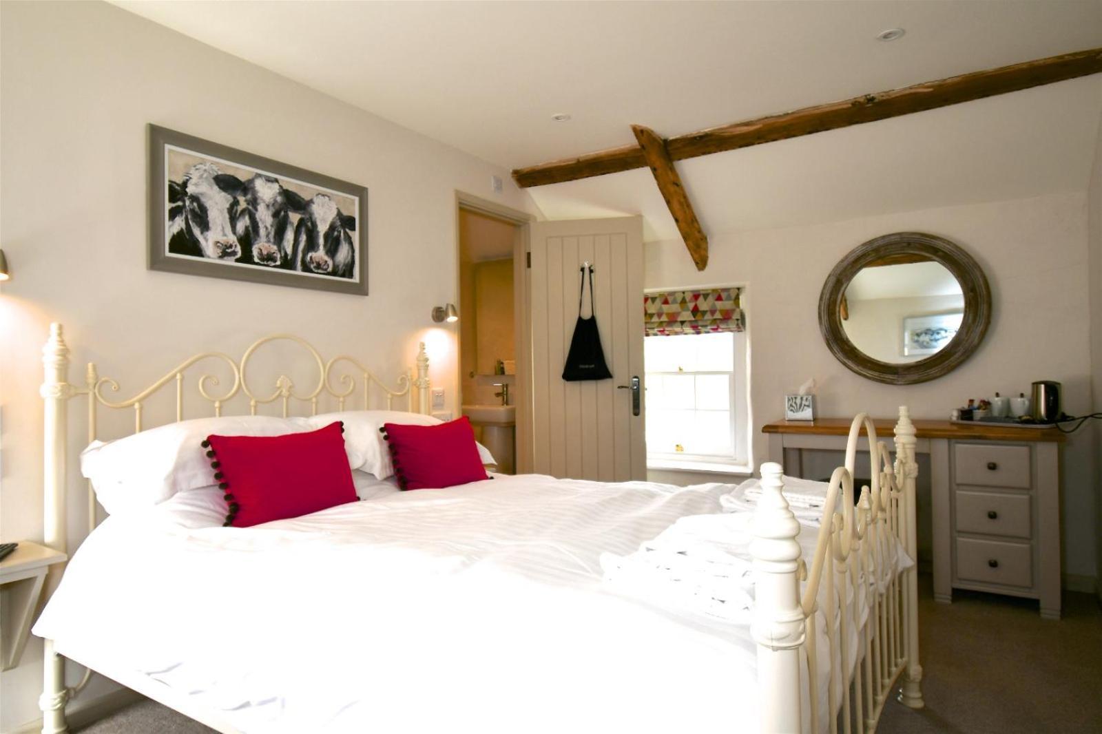 Carew Inn Dış mekan fotoğraf