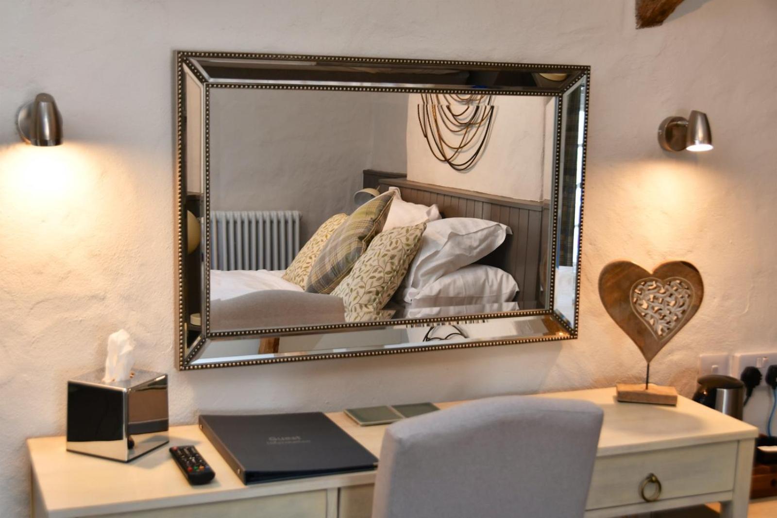 Carew Inn Dış mekan fotoğraf