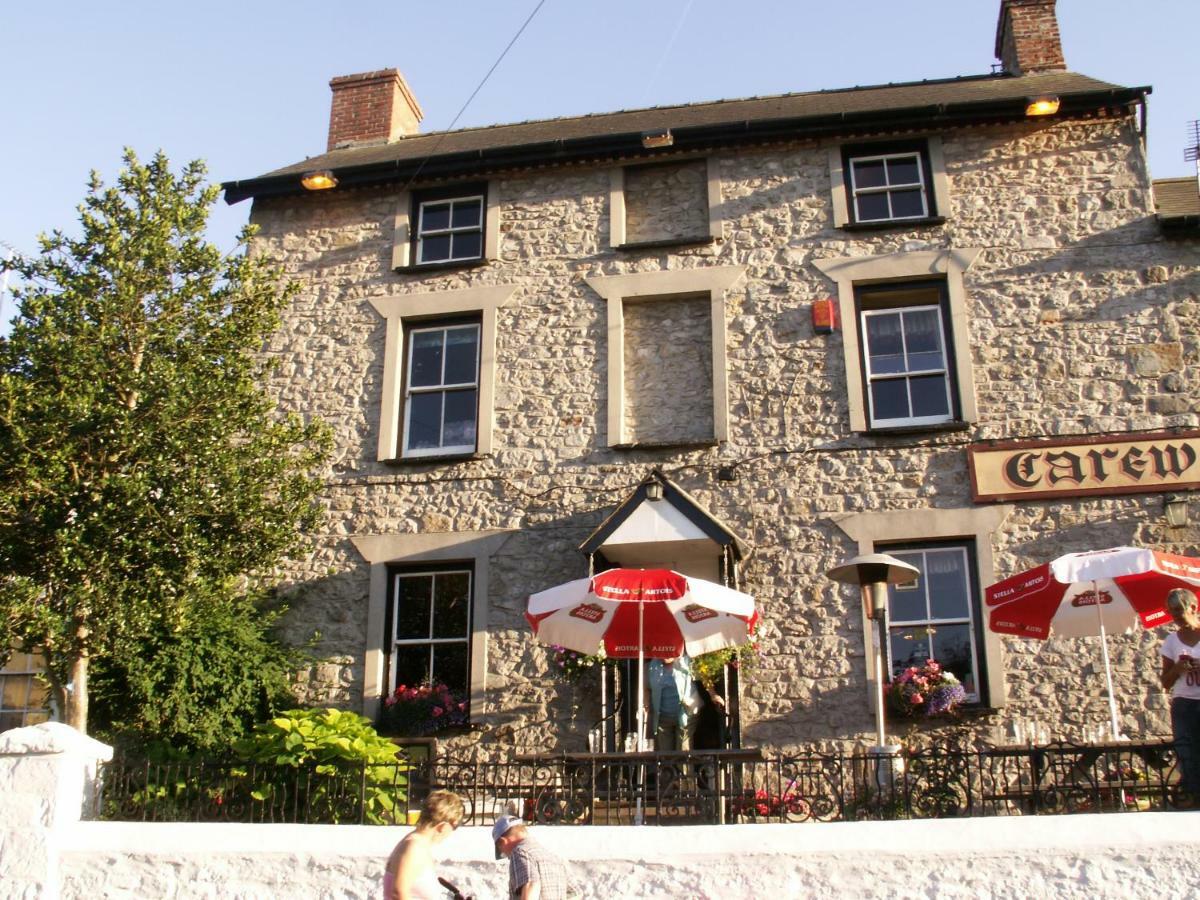 Carew Inn Dış mekan fotoğraf
